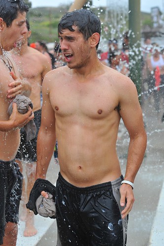 Friends Shower Together | A male athlete showers after runni… | Flickr