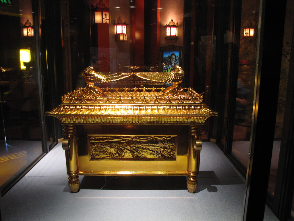 The Great Movie Ride Queue One of the props used in Raider… Flickr