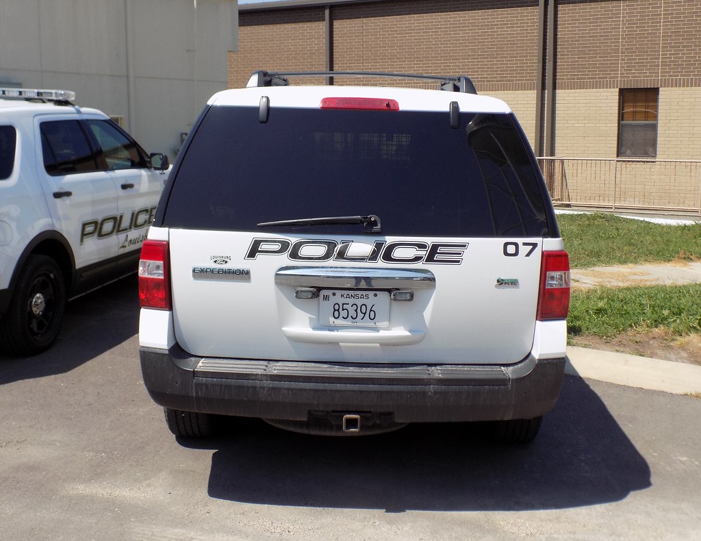Louisburg KS Police Department Ford Expedition Kansas Law