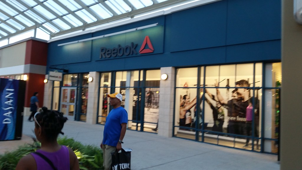 Reebok Tanger Outlets Myrtle Beach Blurry. arnolden2003 Flickr