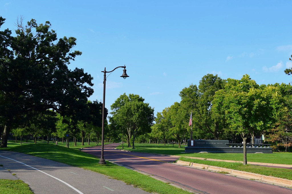 Victory Memorial Parkway South entrance Victory Memorial… Flickr