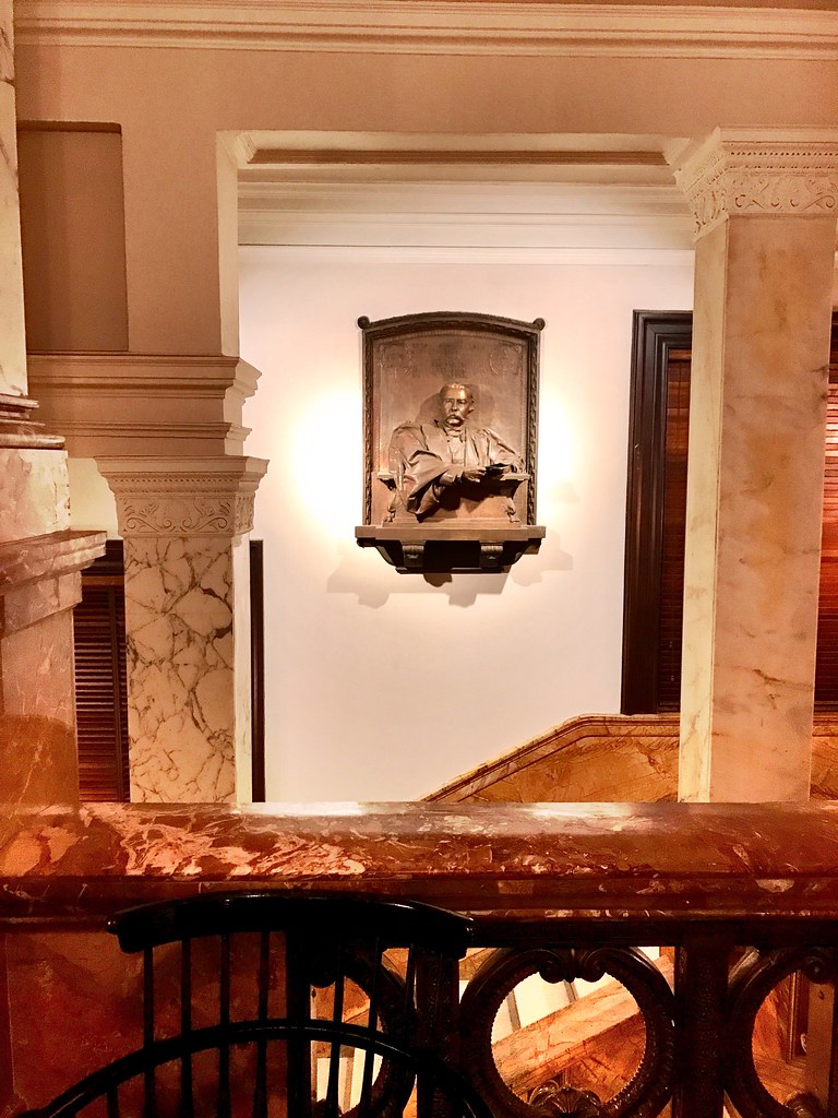 Eminence, House of the Association ABCNY Ron Coleman Flickr