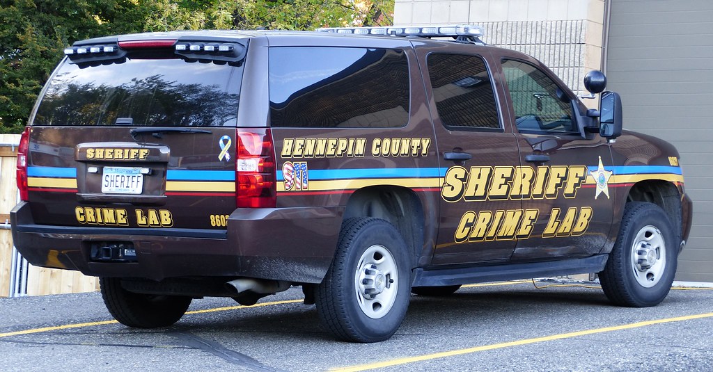 Hennepin County, MN Sheriff Crime Lab Suburban PHD280 Flickr