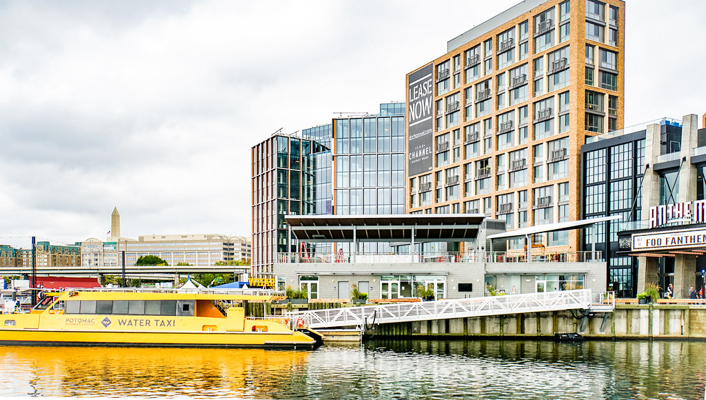 2017.10.11 DC Wharf, Washington, DC USA 9469 See dc.curbe… Flickr