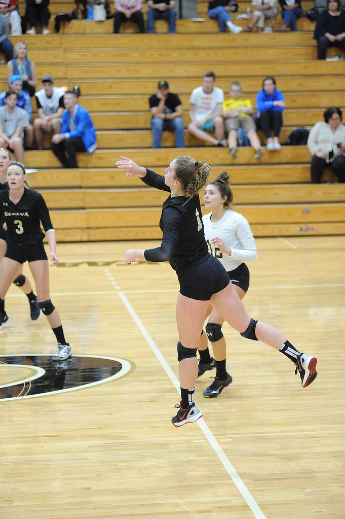 Geneva Volleyball vs. W&J 2017 September 6, 2017 geneva.college