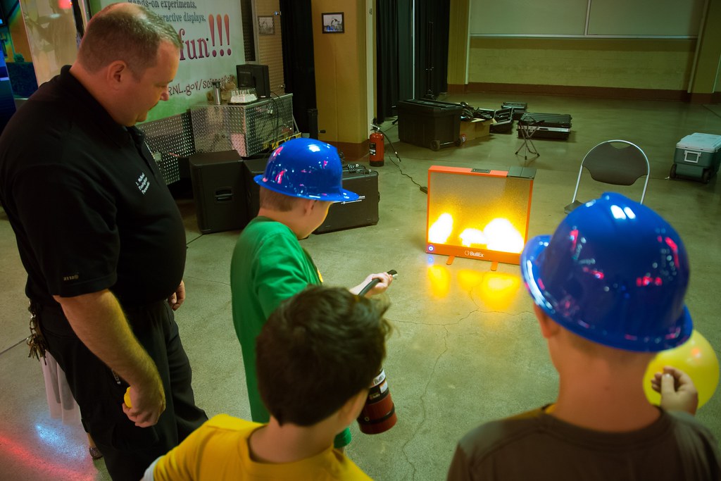ORNL Traveling Science Fair, TN STEAM Festival, Knoxville … Flickr
