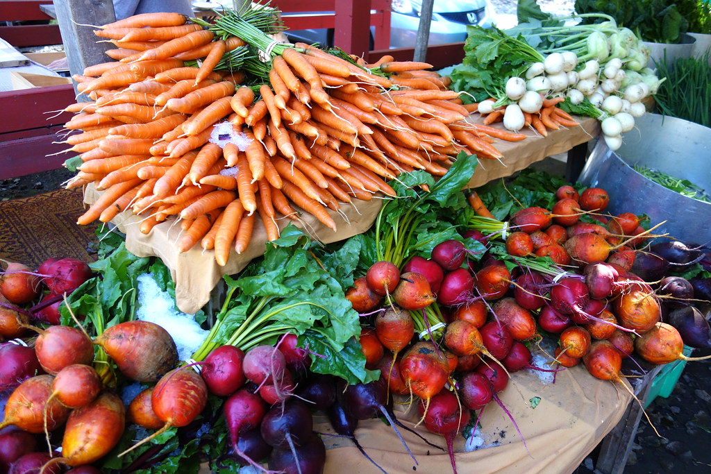 DSC04299 Brattleboro VT Farmers Market so many delicious… Flickr