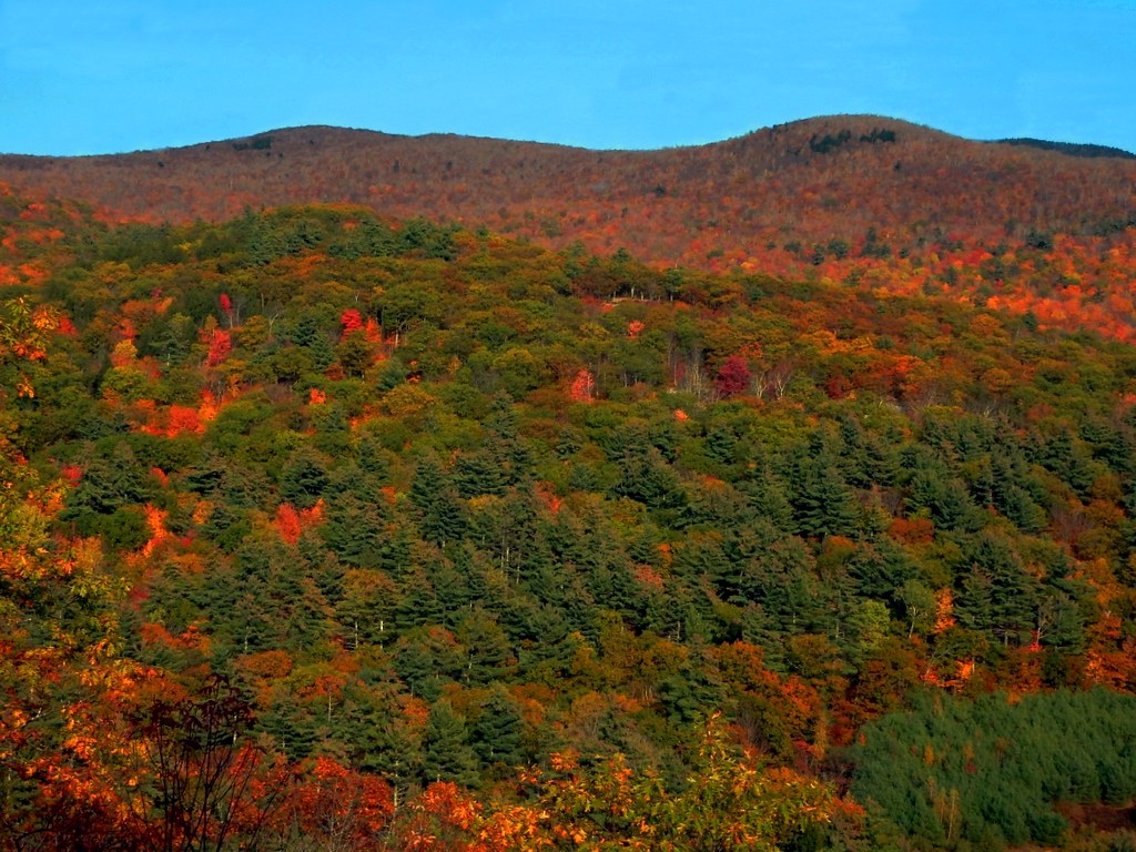 View Ossipee Mountain Range From Castle in Clouds Moultonb… Flickr