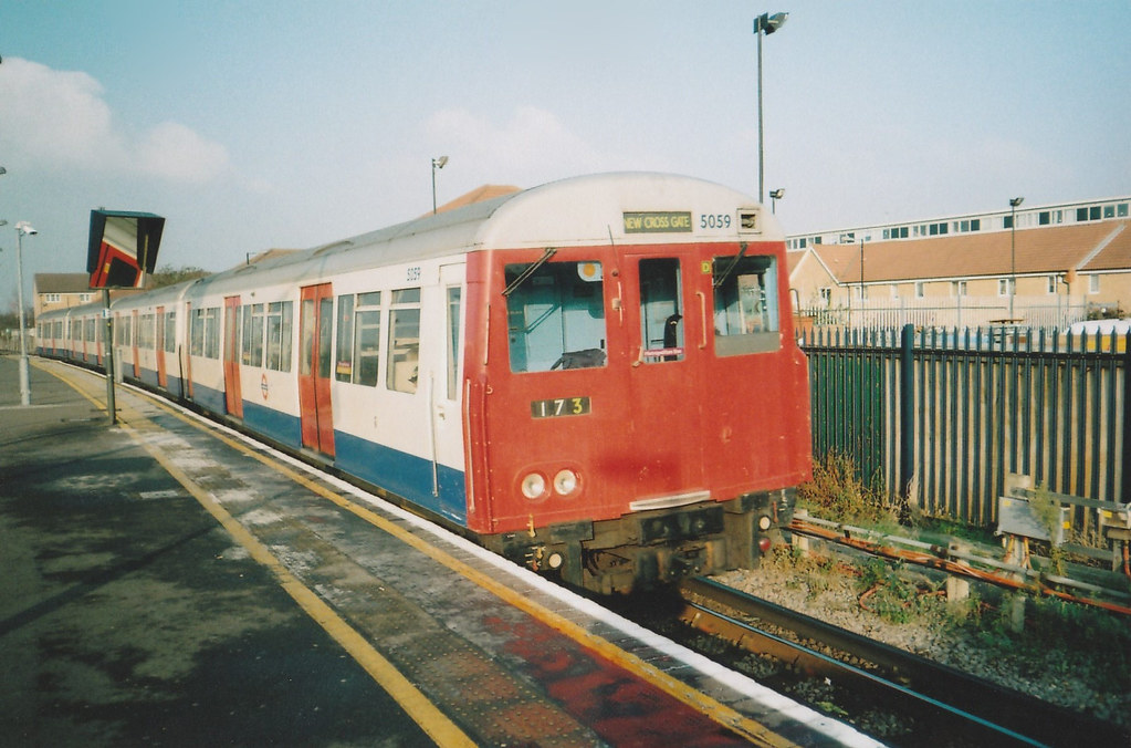 A60 stock unit 5059 leaving New Cross Gate for Whitechapel… Flickr