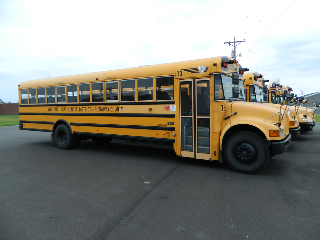 Westfall Local School District 13 (5) Bus lot Williamspo… Flickr