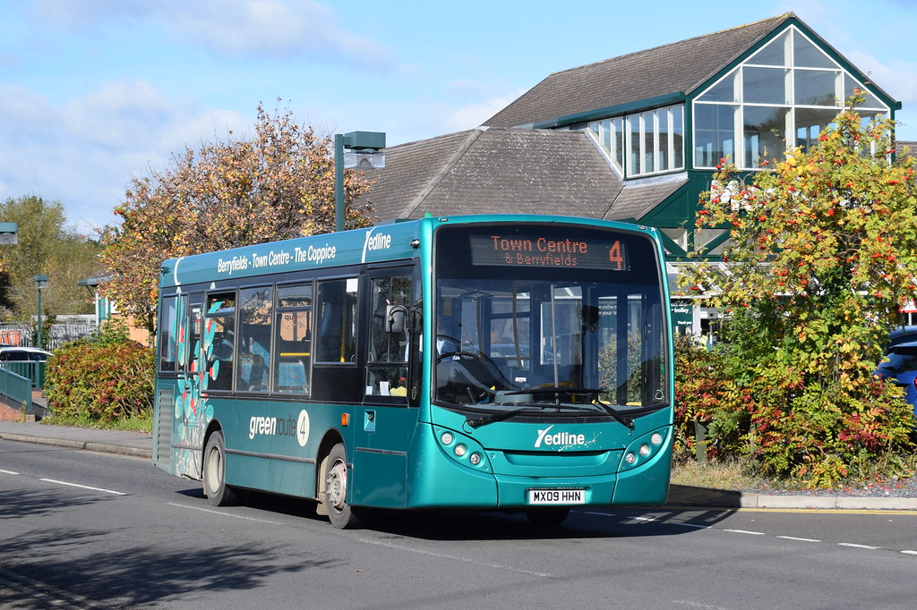 Redline Buses MX09 HHN Redline Buses, Aylesbury ADL Enviro… Flickr