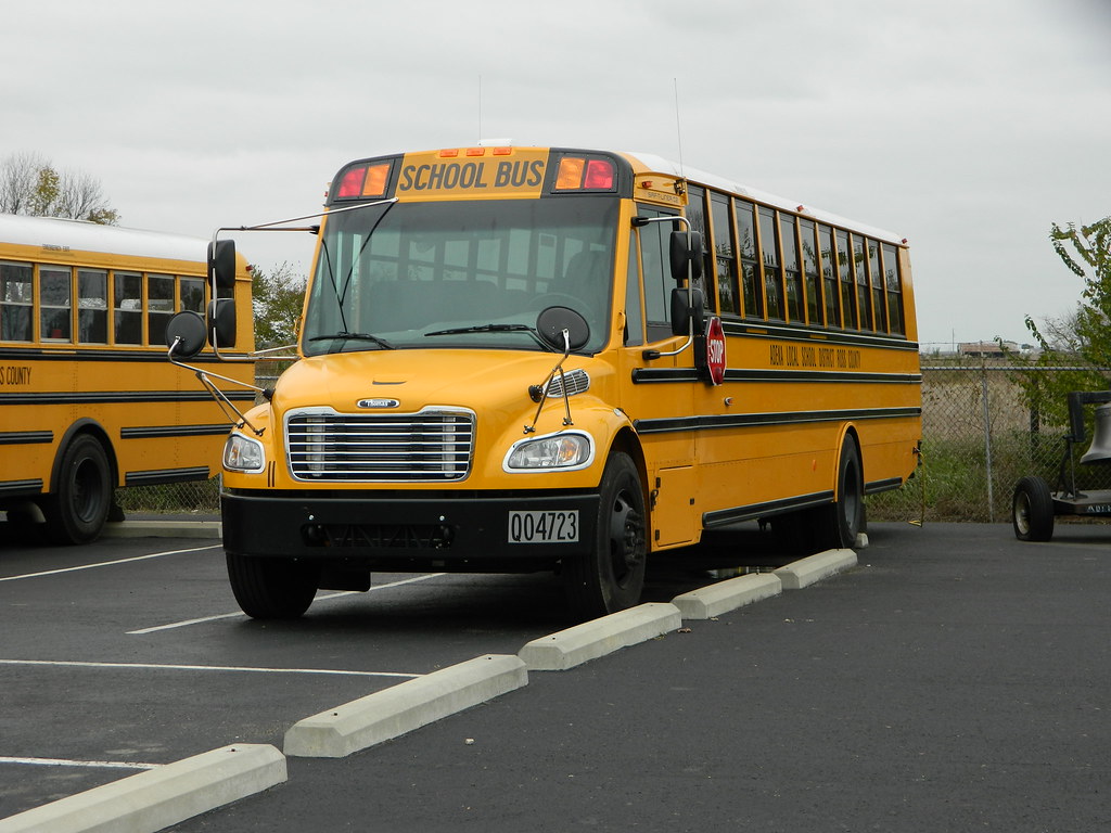 Adena Local School District 11 (2) Bus lot Frankfort, OH… Flickr