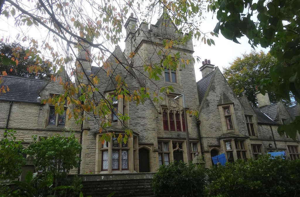 [55062] Halifax Frank Crossley Almshouses Sir Francis Cr… Flickr