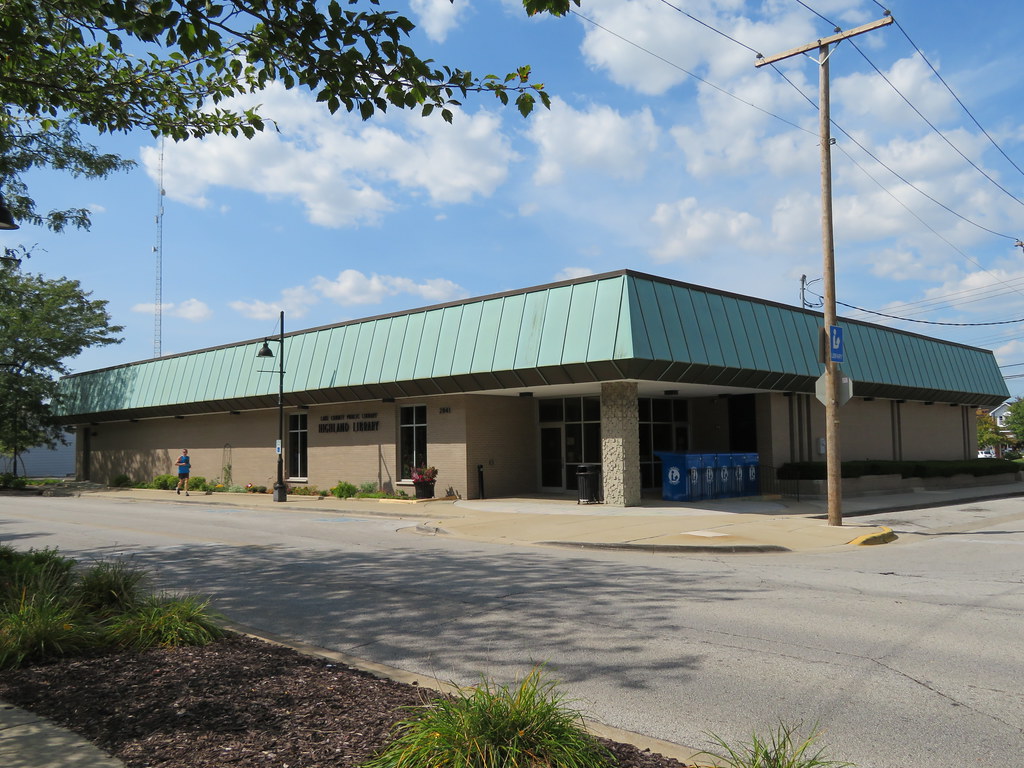 Lake County Public Library Highland Branch 2841 Jewett Ave… Flickr