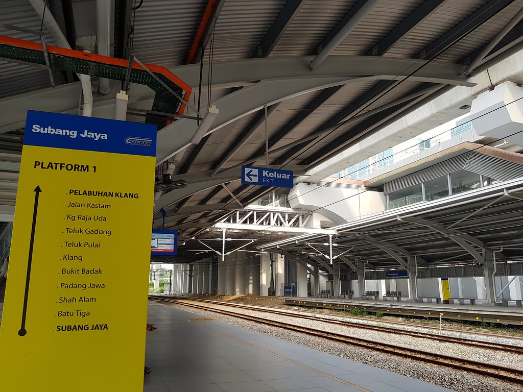 subang jaya lrt station