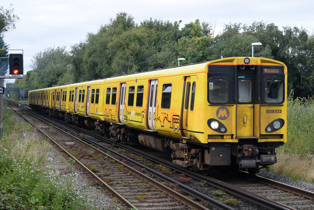 ME 508103 and 508138 Formby train station Merseyrail Ele… Flickr