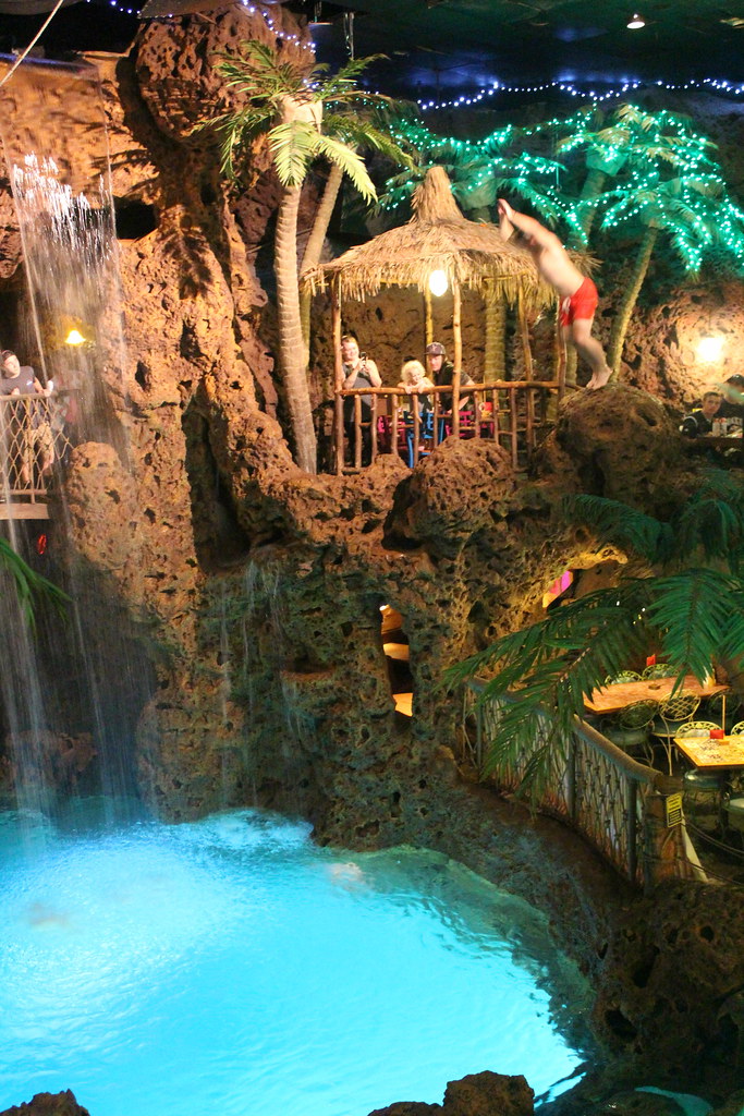 Colorado Lakewood Casa Bonita Cliff Diver Cliff diver… Flickr