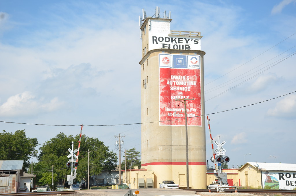 Oklahoma, Edmond, Rodkey's Flour / AC Delco Parts The old … Flickr