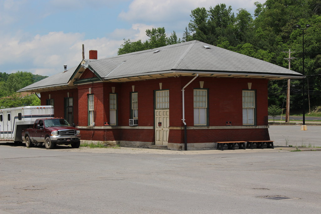 B&O Depot, Mannington, WV Joseph Flickr