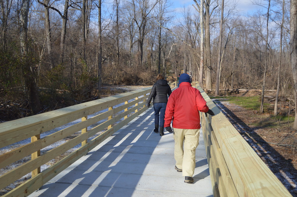 DSC_0057 Heading to the Community College on the Crossways… Flickr