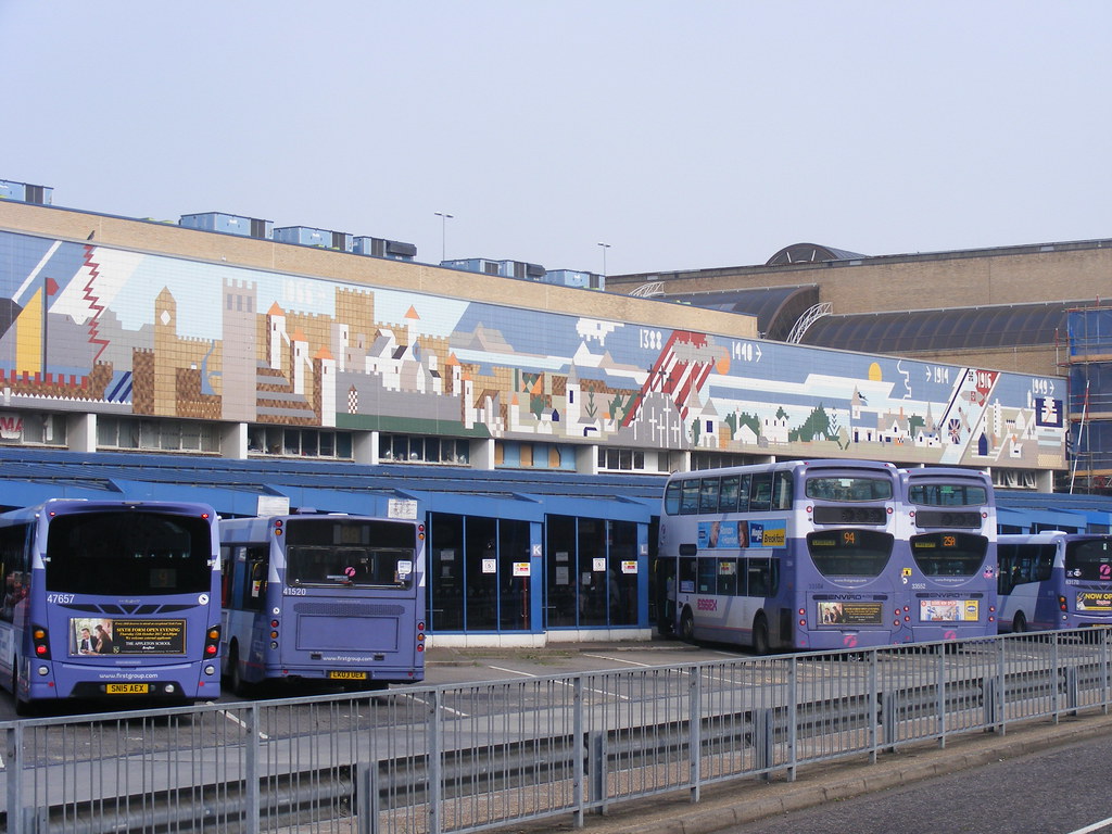 Basildon Bus Station Basildon Bus Station September 2017 w… Flickr