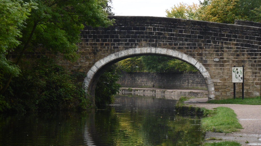 Bridge 221 (Pollard Lane) Leeds and Liverpool Canal Flickr