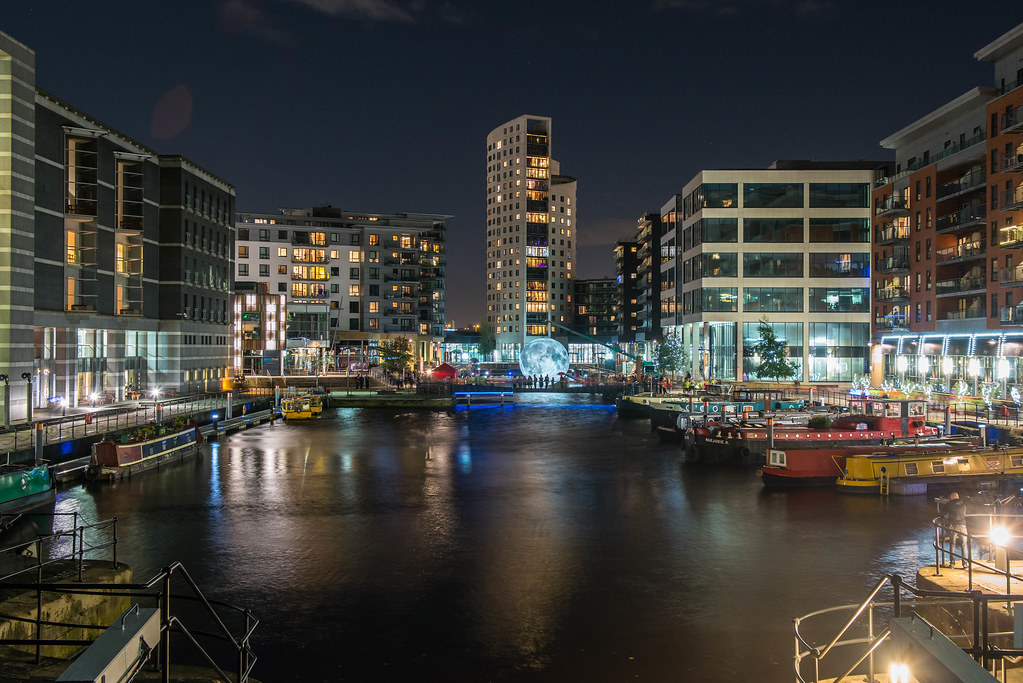 Leeds Docks A wider view of Leeds docks during the light u… Flickr