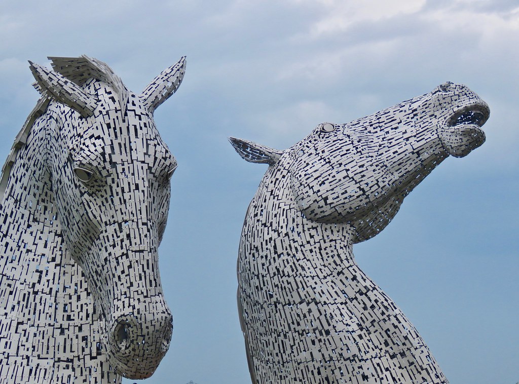 Kelpie Sculptures Kelpie Statues in Scotland, near the Fal… Flickr