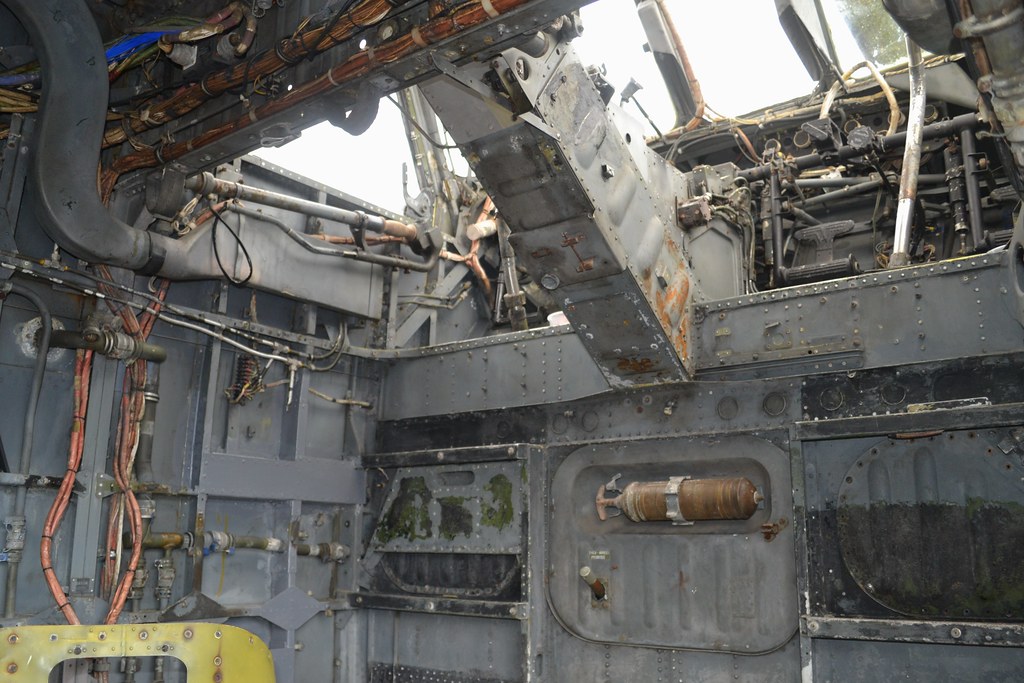 Wessex HU5 XT 486 Cockpit Jaimie Wilson Flickr