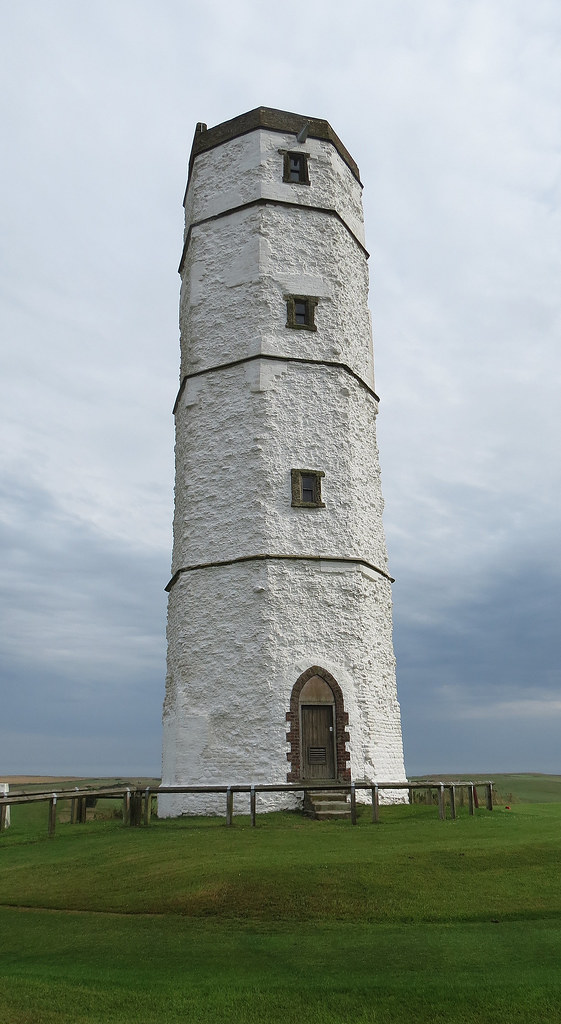 Flambourgh Head (Chalk Tower), Lighthouse, Bridlington, En… Flickr