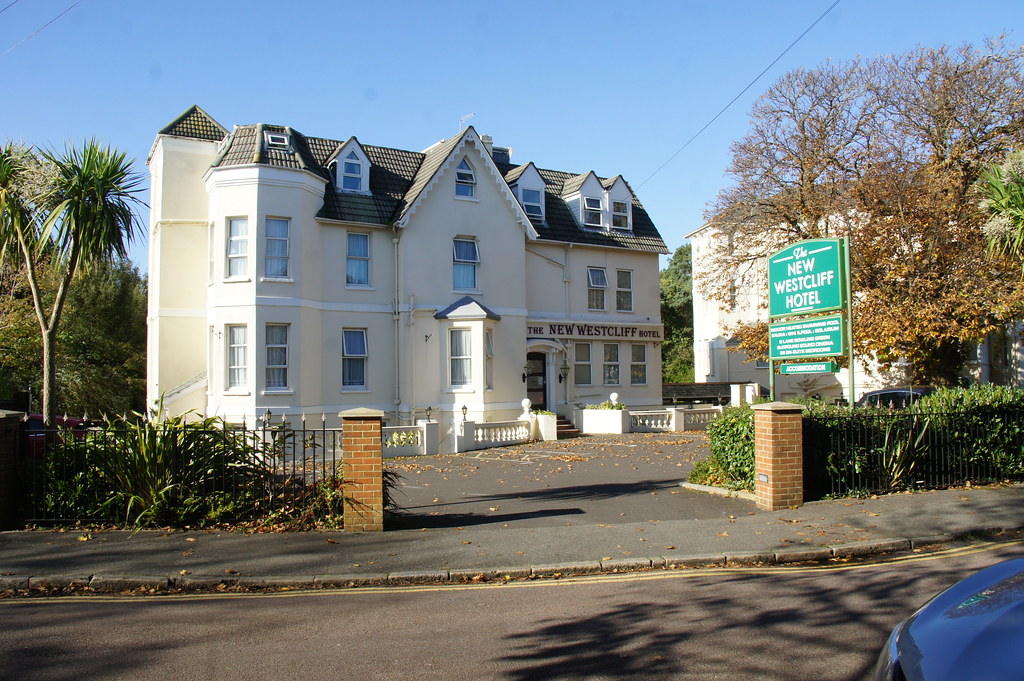 The New Westcliff Hotel (Wallsall House, Durley Chine Hote… Flickr