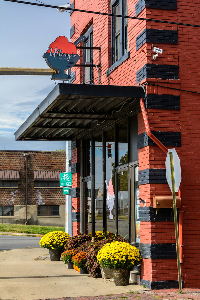 Ullery's Ice Cream at 168 Fort Wayne Ave, Richmond, Indian…