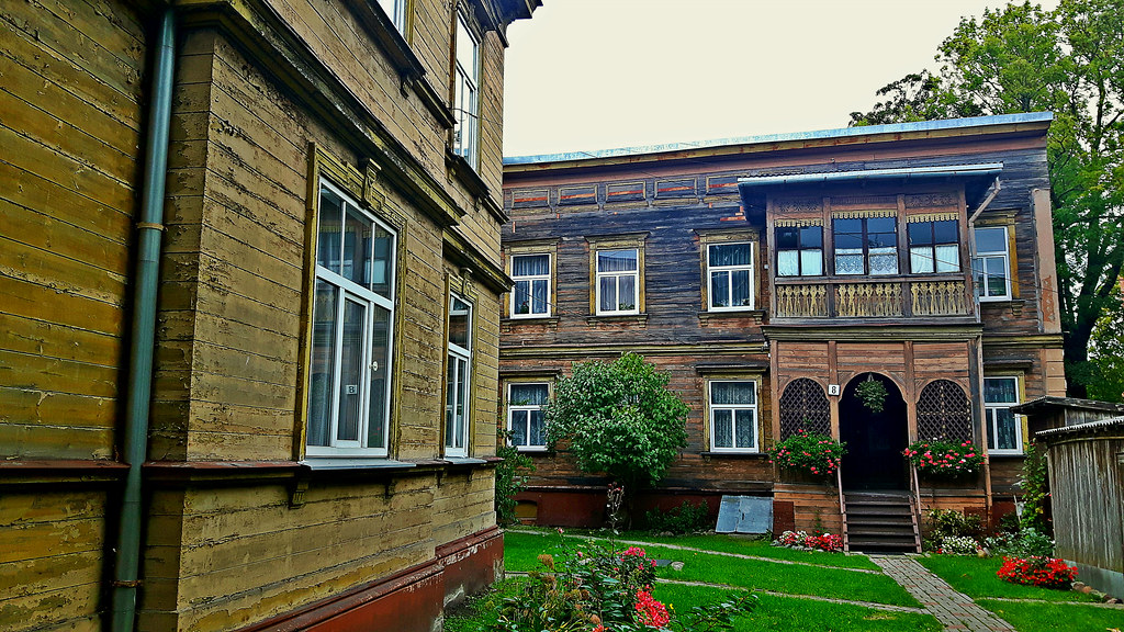 Wooden houses on Republikas Street in Liepaja (Libau), Lat… Flickr