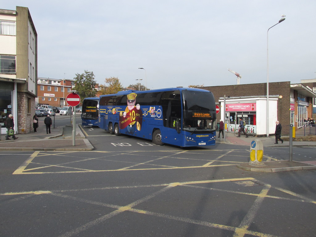 54201, Exeter, 03/11/17 Not one, but two Megabus coaches l… Flickr