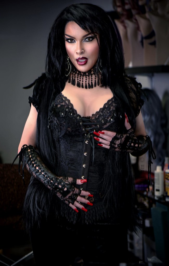 Gothic diva look, reflection in the mirror Makeup by Amand… Flickr