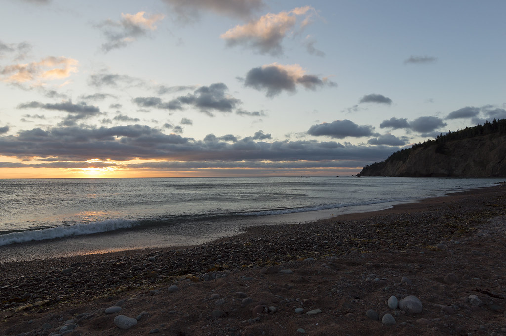 Sunrise Over Broad Cove Beach Taken at Broad cove Beach, w… Flickr