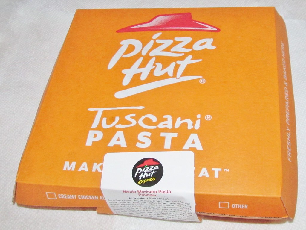 Pizza Hut Meaty Marinara Pasta Pounder box October 17th is… Flickr