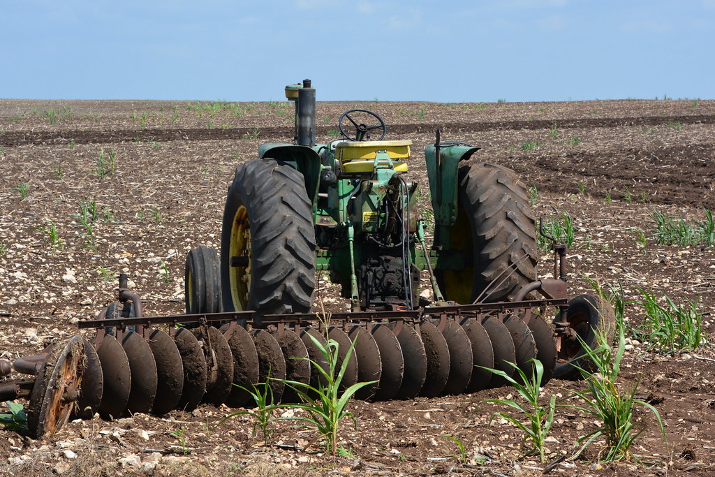 OneWay Disc Plow I have not seen one of these used in yea… Flickr