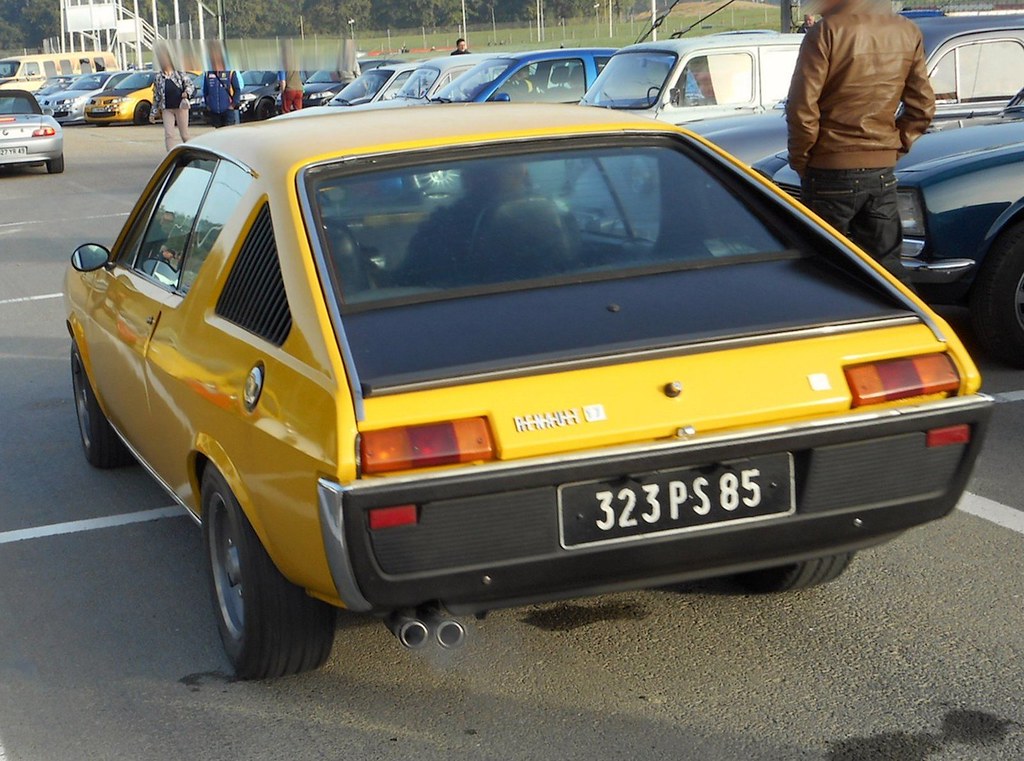 AutoBrocante LOHEAC le 07.10.2017 323 PS 85 olivier.jaguelin Flickr