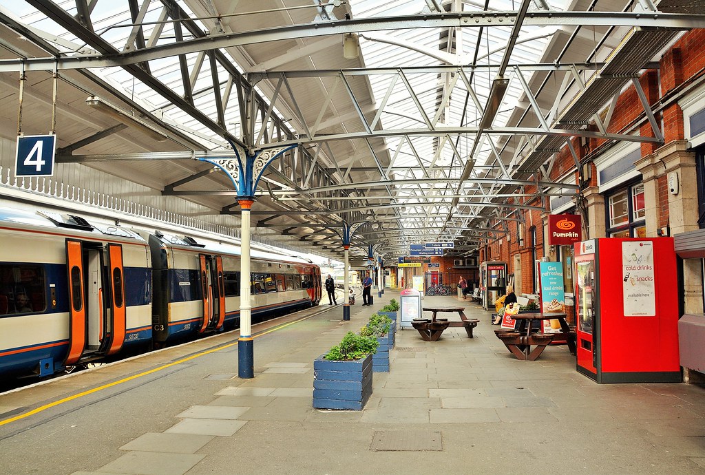 29342 The Grade II Listed Salisbury railway station, in Sa… Flickr