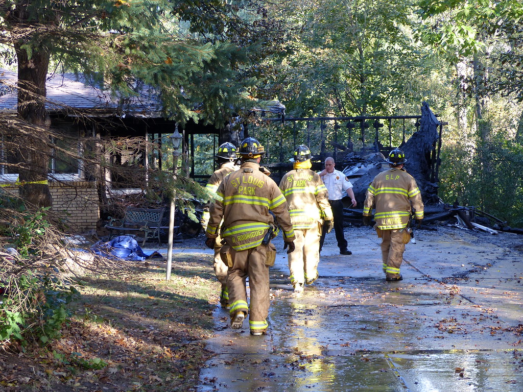 MN Fire Department at the scene of a house fir… Flickr