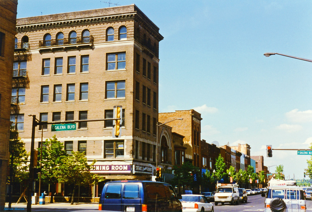 Broadway at Galena Boulevard, Aurora, 1996 Looking north o… Flickr