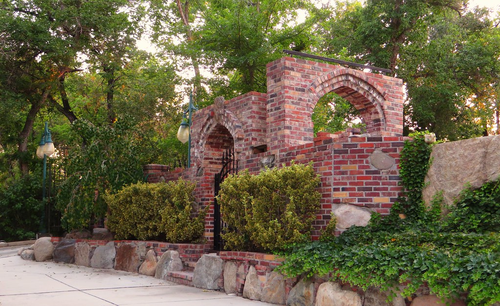 California Avenue, Reno, Nevada Reno is a city in the US s… Flickr