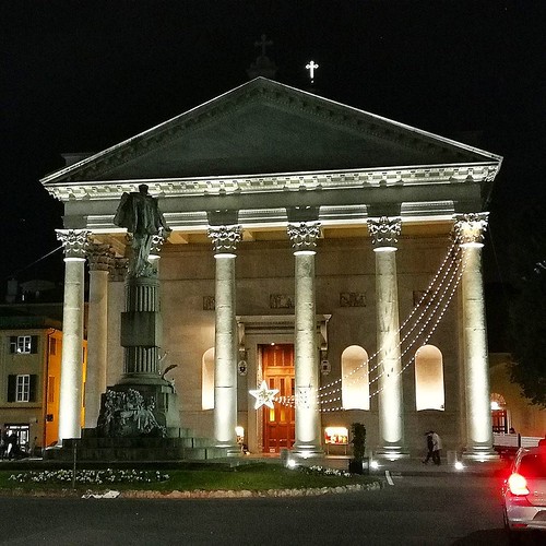 Chiavari by night via Instagram Flavio