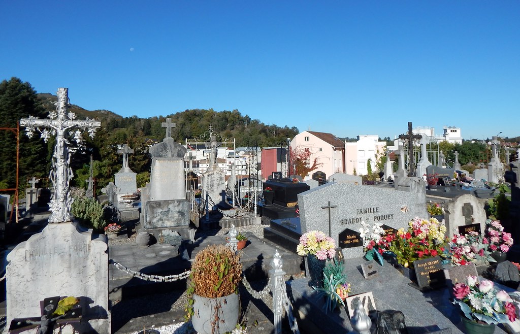 Lourdes Octobre 2017 Lourdes. Cimetière de la rue de l'E… Flickr