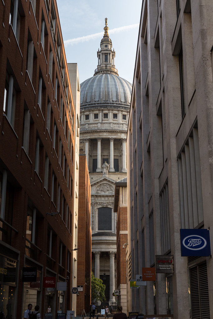 The Hidden Cells of London's Notorious Newgate Prison the places I