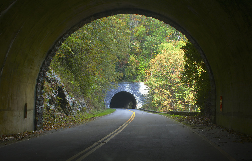 Twin Tunnels The Blue Ridge Parkway (North Carolina) is fi… Flickr