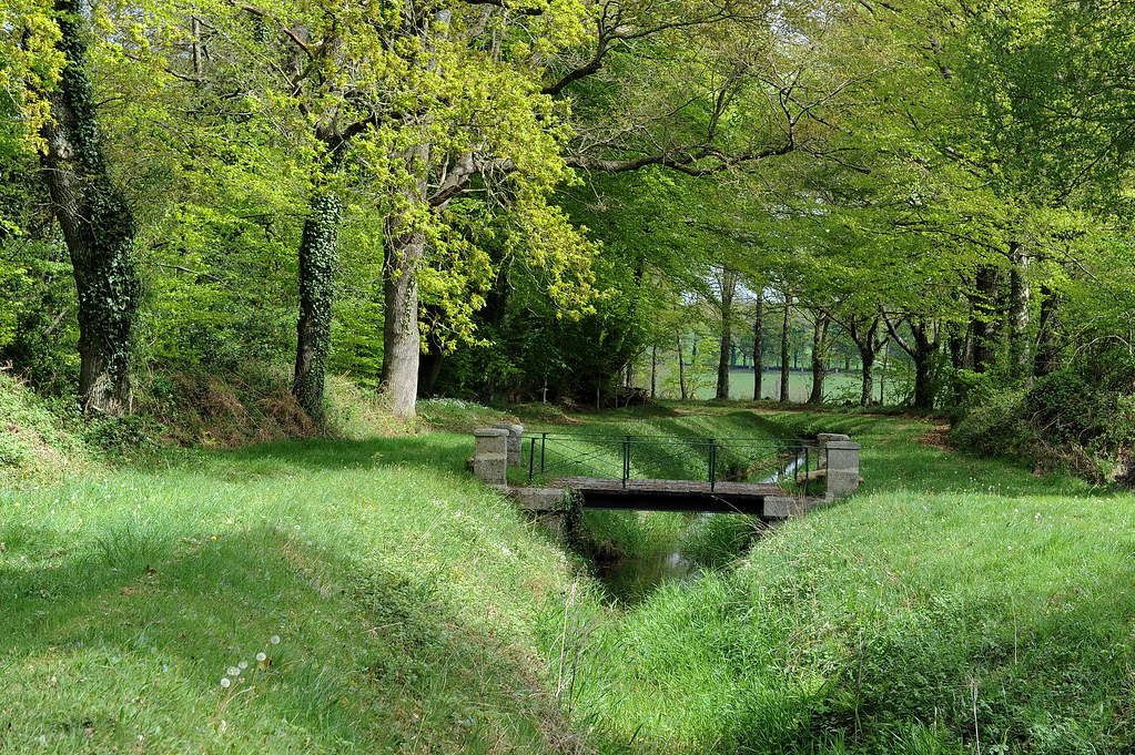 Rigole d'Hilvern Office de tourisme de Pontivy Communauté Flickr