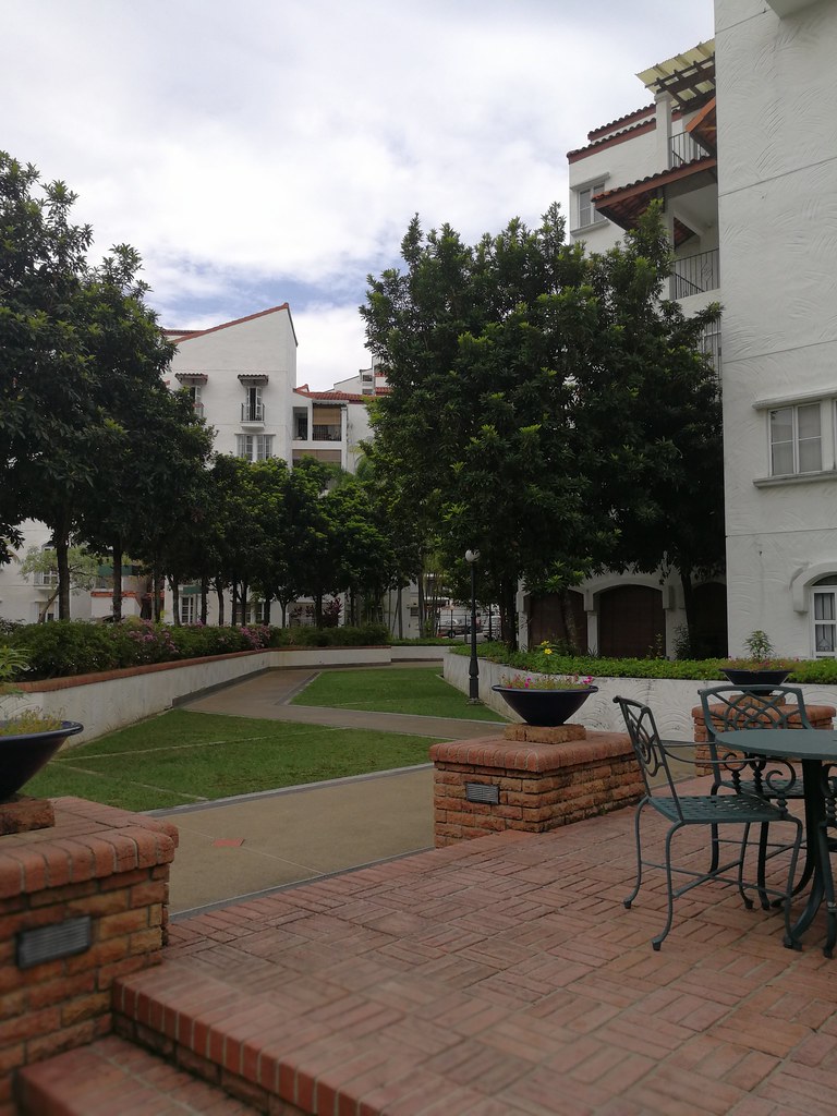 Andalucia Pantai Hillpark / 3 Bedroom Condominium For Sale In Bangsar