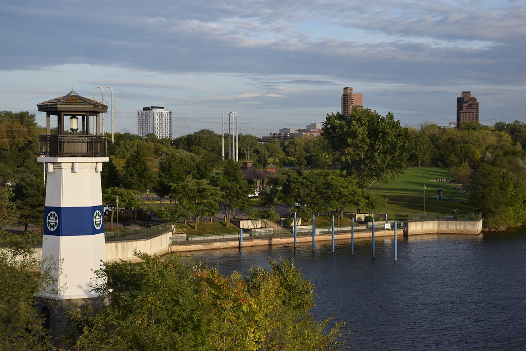 NE from Plymouth 9.30.17 Joe Zwolski Flickr